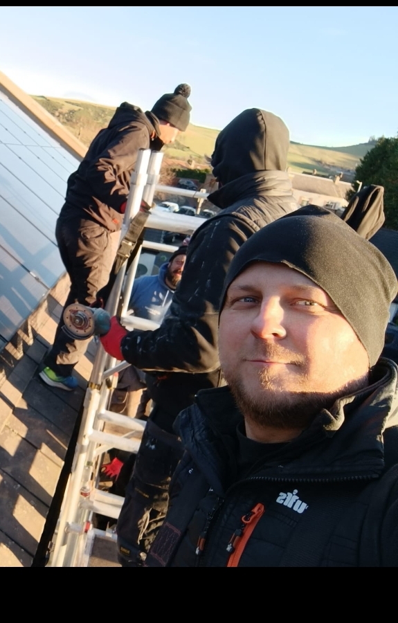 Portrait of Derek Milligan